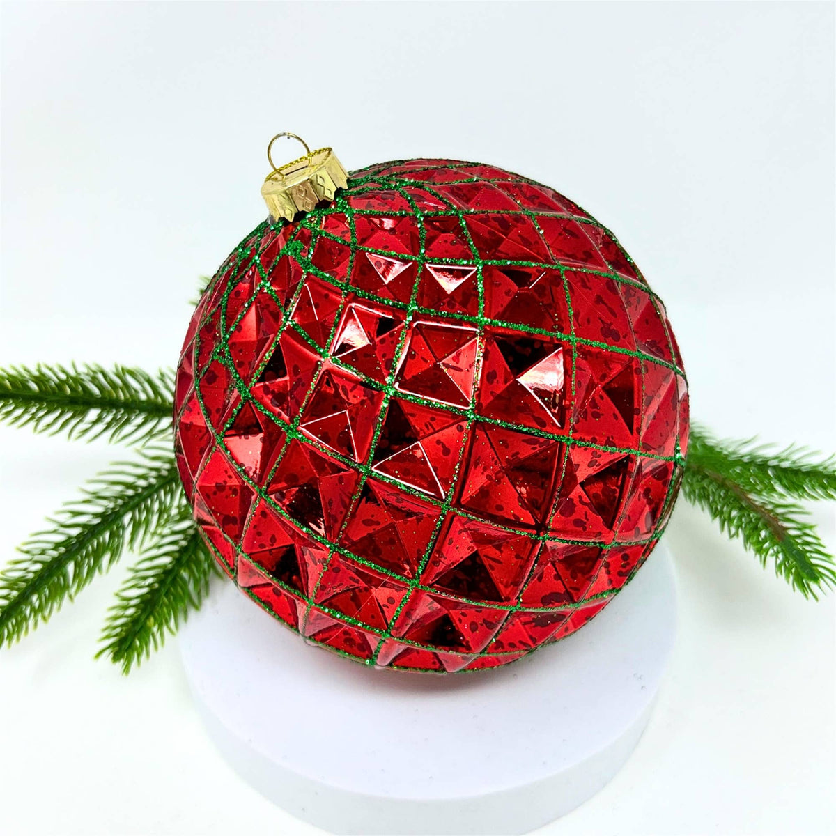 Mercury Finish Diamond Plastic Ball Orn. - Red/Emerald 6"