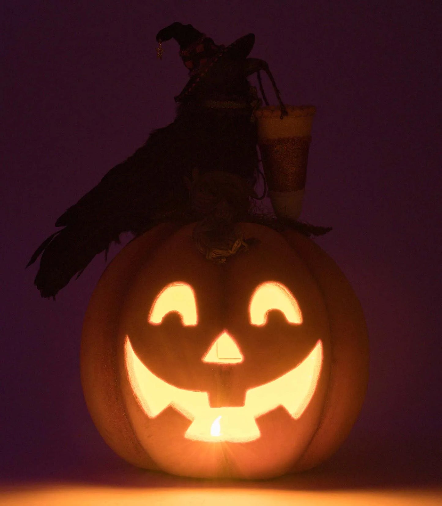 Katherine's Collection Crow with Pumpkin Tabletop
