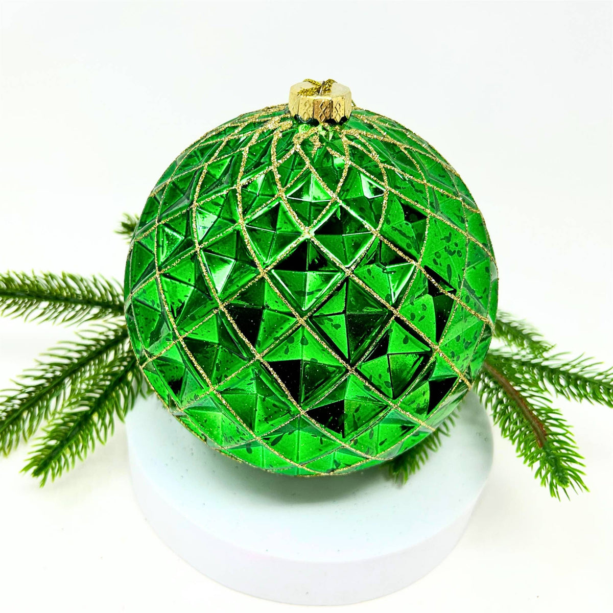 Mercury Finish Diamond Plastic Ball Orn. - Emerald/Gold 6"