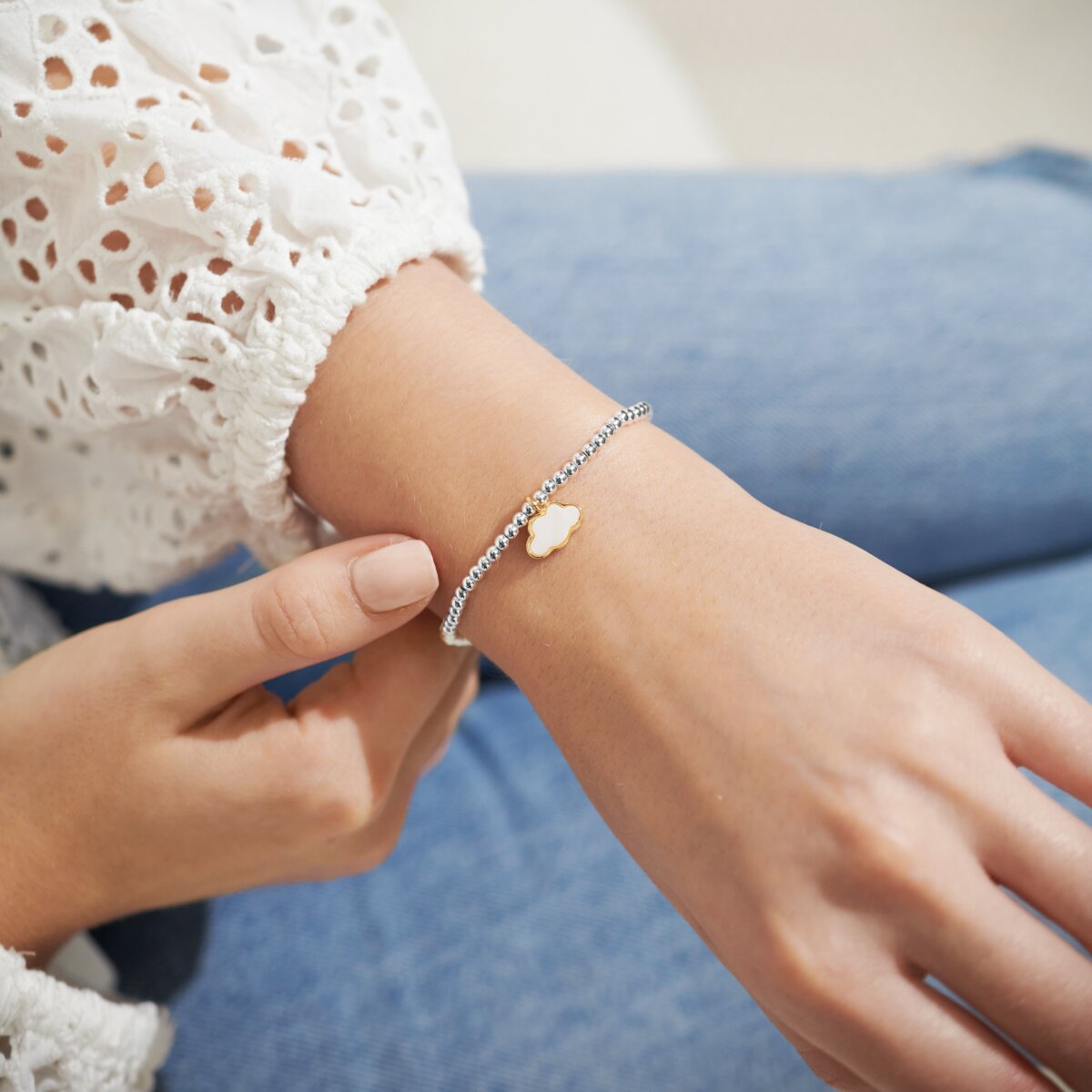A Little 'Follow Your Dreams' Bracelet