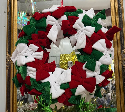 30" Velvet Bow Wreath