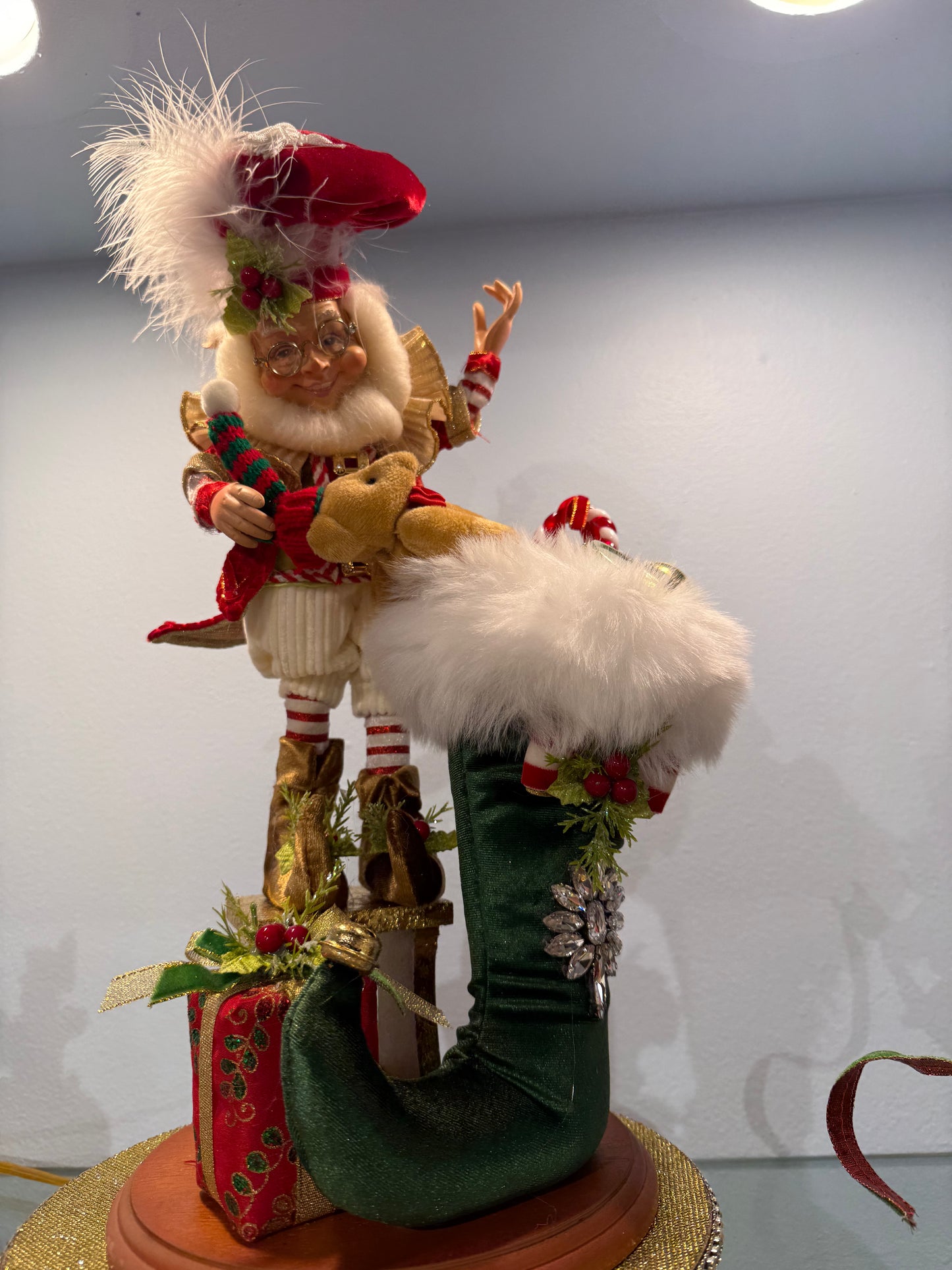 Mark Roberts Stocking Stuffing Elf Scene