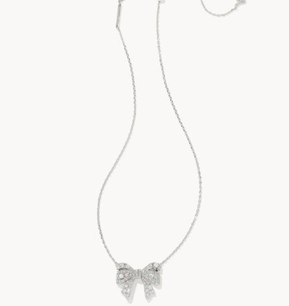 KRISTA BOW SHORT PENDANT NECKLACE SILVER WHITE MIX