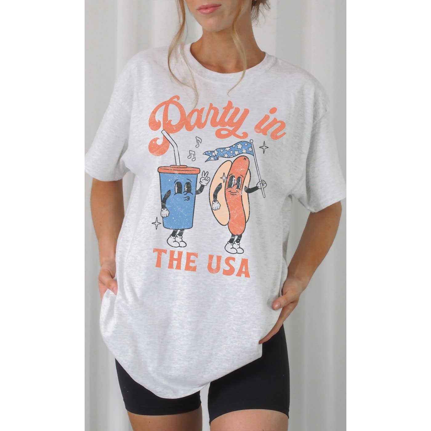 Vintage Party in the USA Oversized Patriotic 4th Graphic Tee: WHITE / S/M