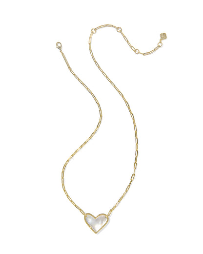 ARI HEART STATEMENT SHORT PENDANT NECKLACE