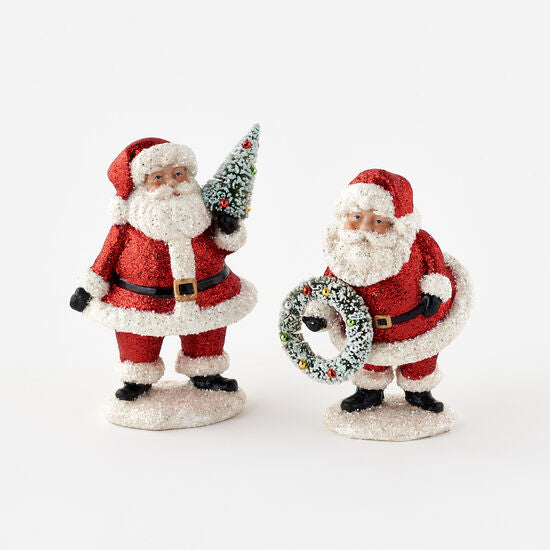Set of 2 Red Glitter Santa's with Wreath/Tree, Resin, 7.25
